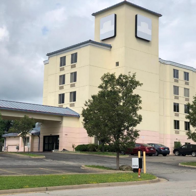 Days Inn by Wyndham Pittsburgh Airport