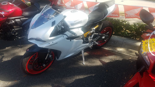 Motorcycle Dealer «RC Hill Honda Powersports», reviews and photos, 560 S Woodland Blvd, DeLand, FL 32720, USA