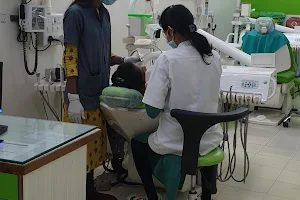 Sabka dentist - Sattadhar (Ahmedabad) image