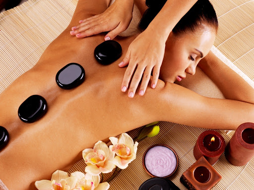 Massage Spa «Refined Beauty Day Spa», reviews and photos, 7440 Wiles Rd, Coral Springs, FL 33067, USA