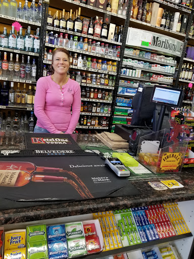 Liquor Store «Royal Liquor», reviews and photos, 808 Center Rd #3, Flint, MI 48506, USA