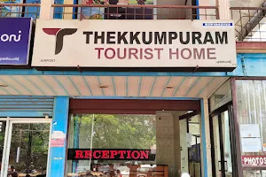 THEKKUMPURAM TOURIST HOME image