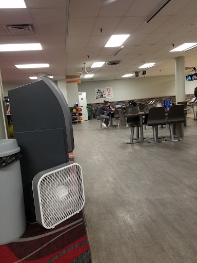 Bowling Alley «Merle Hay Lanes», reviews and photos, 3800 Merle Hay Rd, Des Moines, IA 50310, USA