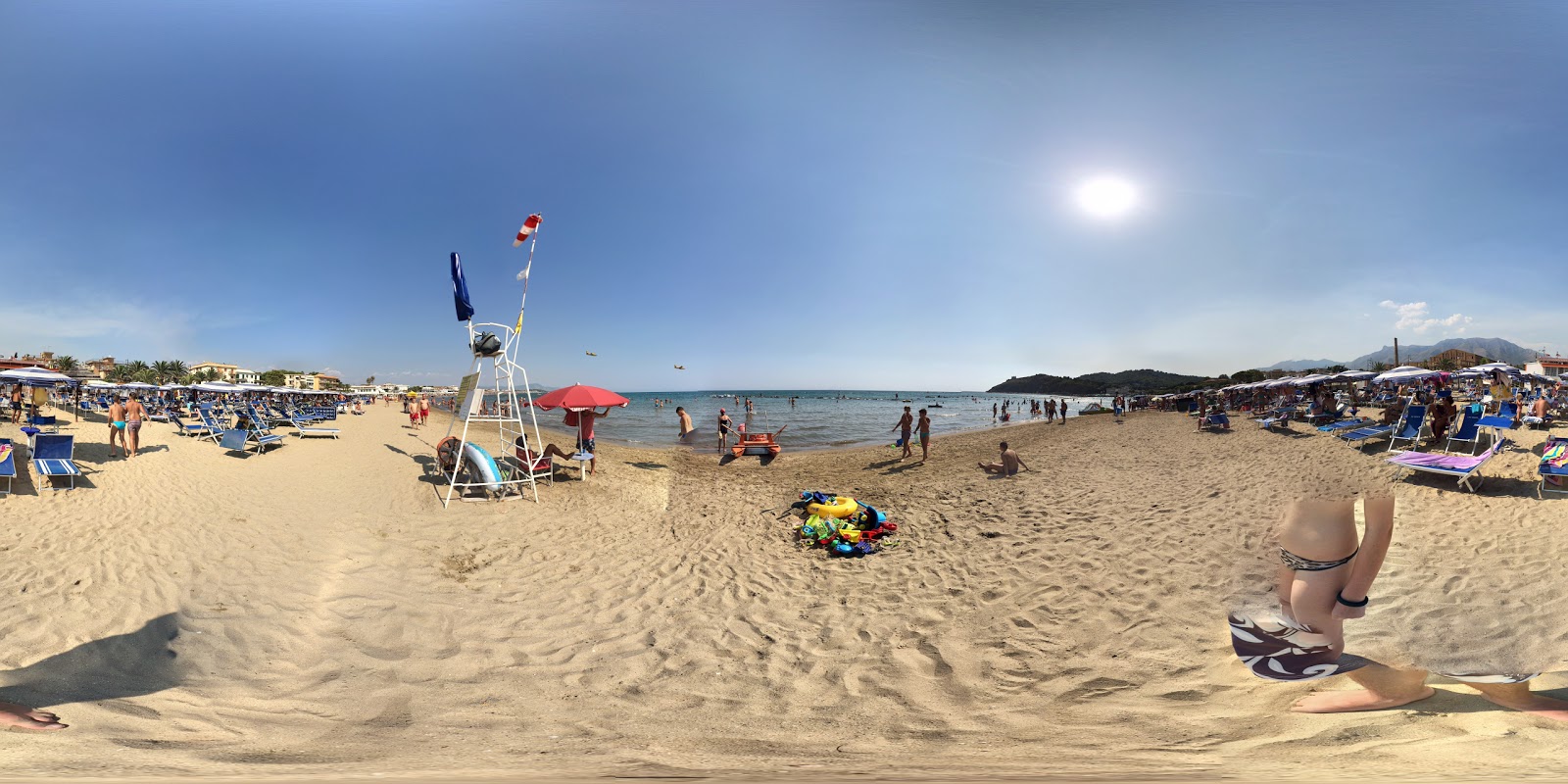 Scauri beach'in fotoğrafı ve yerleşim