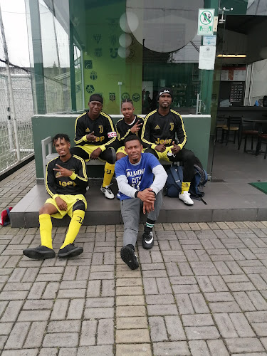 Opiniones de Olimpico Sur en Quito - Campo de fútbol