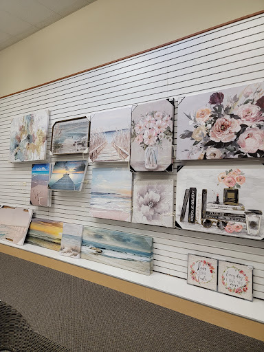 Clothing Store «Burlington Coat Factory», reviews and photos, 4801 McKnight Rd #42, Pittsburgh, PA 15237, USA