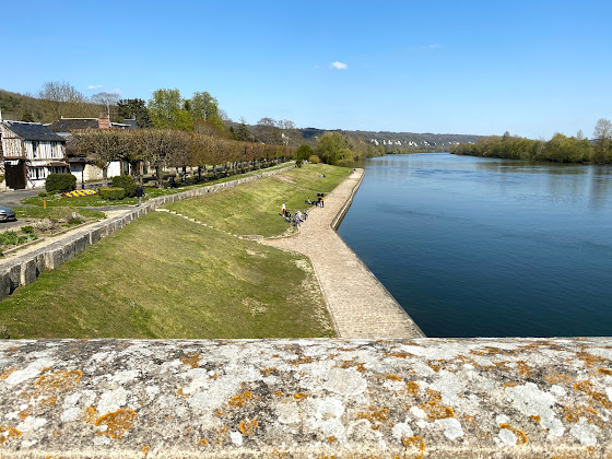 Photos des visiteurs hôtels Logis Hôtel les Bords de Seine 95780 La Roche-Guyon