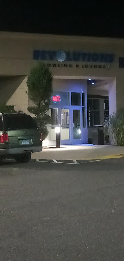 Bowling Alley «Revolutions Bowling & Lounge», reviews and photos, 60 Bidwell Rd, South Windsor, CT 06074, USA
