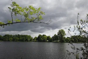 kleiner Parkplatz am Nettbrucher See image