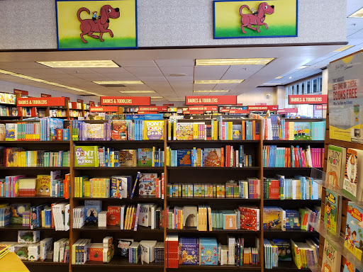 Book Store «Barnes And Noble», reviews and photos, 7610 Hazard Center Dr, San Diego, CA 92108, USA