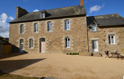 Les Gîtes Côté Cour, Côté Jardin à La Chapelle-Fleurigné