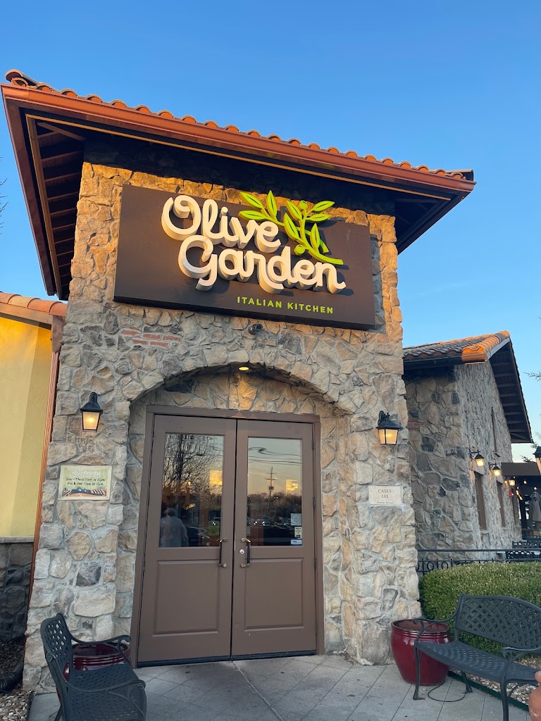Olive Garden Italian Restaurant 66062