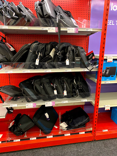 Office Supply Store «Staples», reviews and photos, 2424 W Brandon Blvd, Brandon, FL 33511, USA