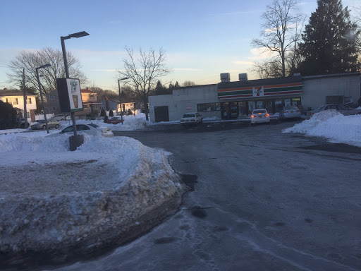 Convenience Store «7-Eleven», reviews and photos, 550 Portion Rd, Lake Ronkonkoma, NY 11779, USA