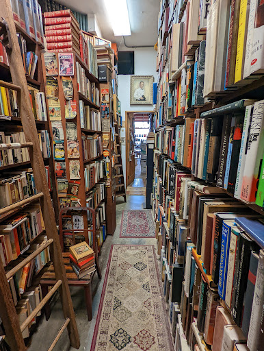 Book Store «D G Wills Books», reviews and photos, 7461 Girard Ave, La Jolla, CA 92037, USA