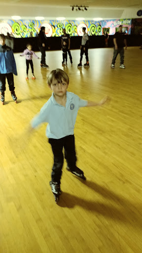 Roller Skating Rink «Carousel Family Fun Center - Whitman», reviews and photos, 1055 Auburn St, Whitman, MA 02382, USA