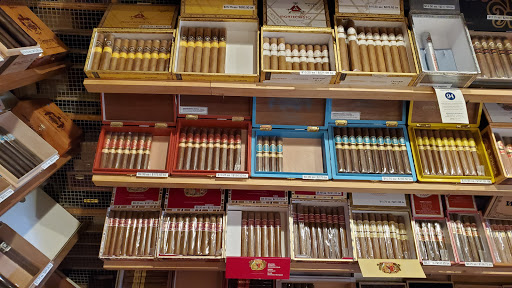 Tobacco Shop «Tobacco Grove», reviews and photos, 8069 Wedgewood Ln N, Maple Grove, MN 55369, USA