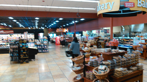 Supermarket «Giant Eagle Supermarket», reviews and photos, 2650 Constitution Blvd, Beaver Falls, PA 15010, USA