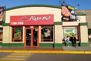 Pizza Hut image