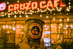 Cruzo Cafe & Grills image