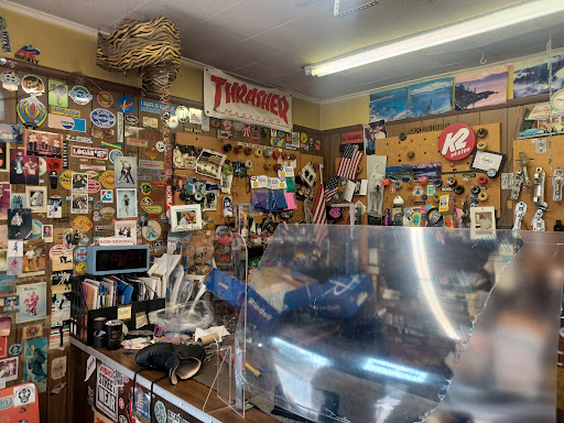 Skate Shop «Glenwood Skate Shop Da Coach», reviews and photos, 656 Holbrook Rd, Glenwood, IL 60425, USA