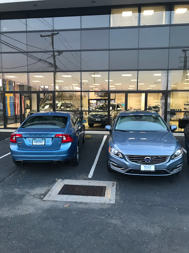 Car Dealer «Riley Volvo Cars Stamford», reviews and photos, 107 Myrtle Ave, Stamford, CT 06902, USA