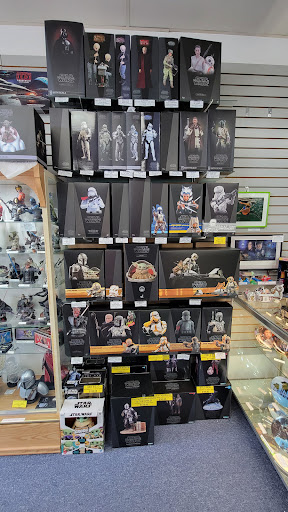Collectibles Store «Alien Entertainment Store», reviews and photos, 702 S Main St, Lombard, IL 60148, USA