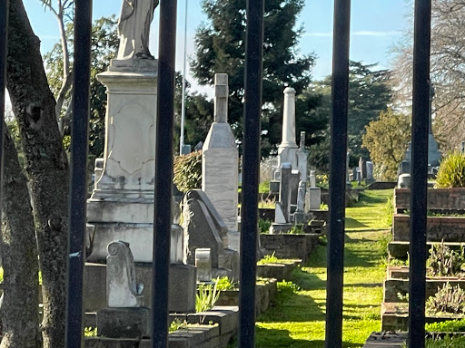 Artes en Cementerios de Sacramento