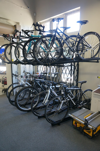 Pawn Shop «Silver Lining Jewelry & Loan», reviews and photos, 2122 NE Sandy Blvd, Portland, OR 97232, USA