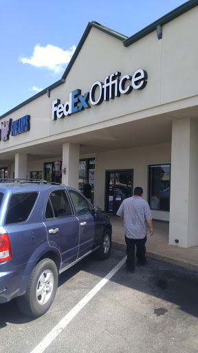 Print Shop «FedEx Office Print & Ship Center», reviews and photos, 4522 S Broadway Ave, Tyler, TX 75703, USA