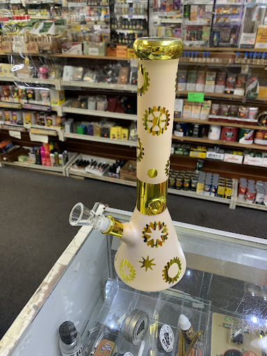 Tobacco Shop «Discount Tobacco Depot», reviews and photos, 350 Shallowford Rd # C, Gainesville, GA 30504, USA