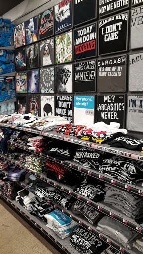 Variety Store «Five Below», reviews and photos, 2145 S Telegraph Rd, Bloomfield Hills, MI 48302, USA