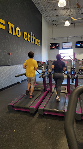 Gym «Planet Fitness», reviews and photos, 2560 N Harlem Ave, Elmwood Park, IL 60707, USA