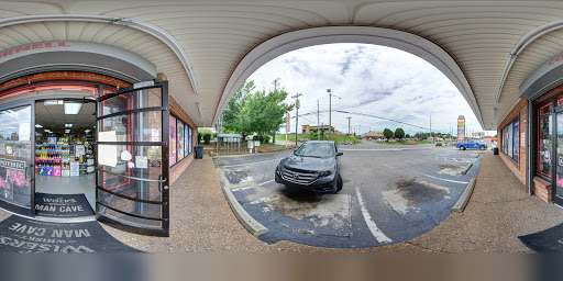 Liquor Store «Donelson Pike Liquors», reviews and photos, 519 Donelson Pike # 101, Nashville, TN 37214, USA