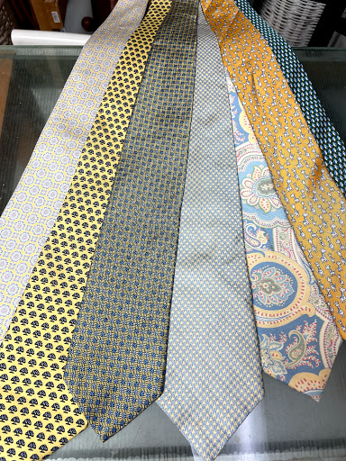 Thrift Store «Tambourine Resale Shop», reviews and photos, 1619 10th Ave, Vero Beach, FL 32960, USA