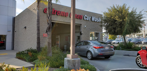 Metro Express Car wash en Montclair