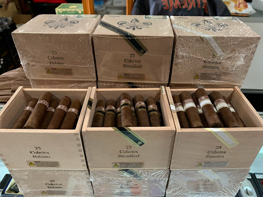 Cigar Shop «CIGAR CLUB», reviews and photos, 1407 Standiford Ave, Modesto, CA 95350, USA