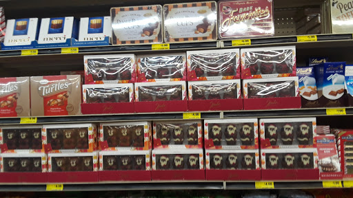 Grocery Store «Grocery Outlet Bargain Market», reviews and photos, 299 D St NE, Salem, OR 97301, USA