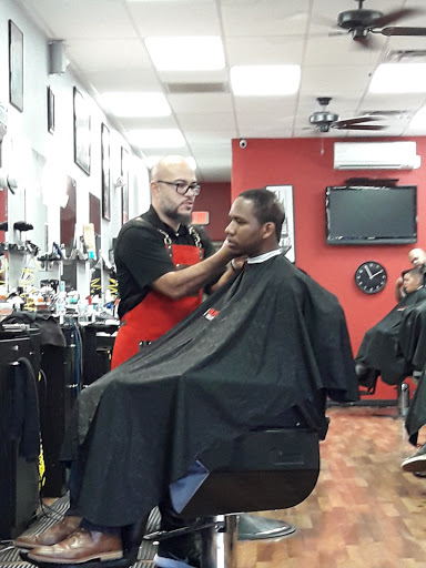 Barber Shop «Clippers Barber Shop», reviews and photos, 3635 Aloma Ave, Oviedo, FL 32765, USA