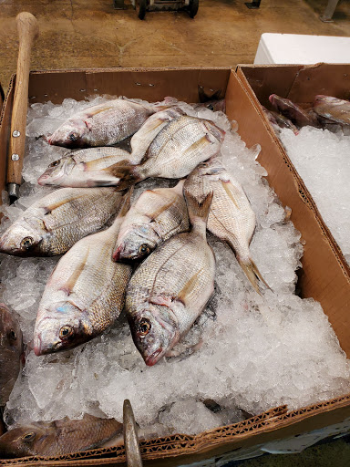 The New Fulton Fish Market image 10