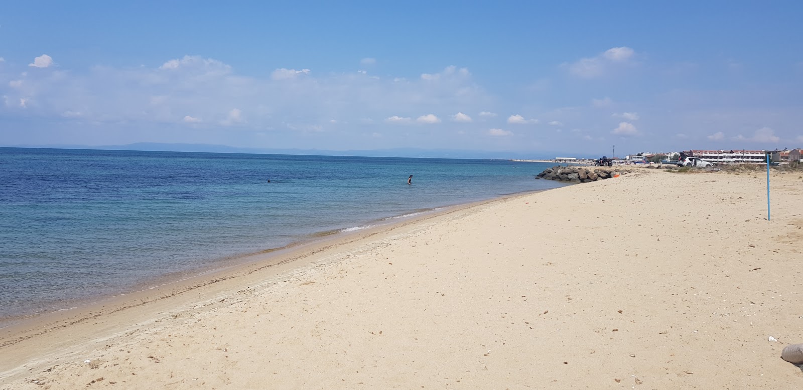 Enez beach'in fotoğrafı ve yerleşim