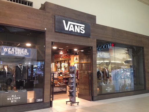 Vans, 9125 W Atlantic Blvd, Coral Springs, FL 33071, USA, 