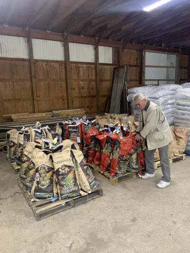 Pet Supply Store «Saybrook Feed & Garden», reviews and photos, 8023 Depot Rd, Ashtabula, OH 44004, USA