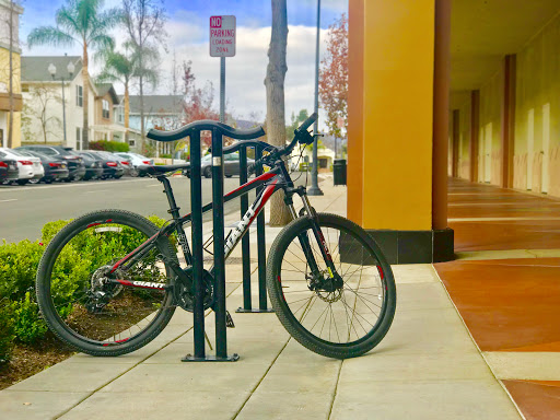 Bicycle Store «La Habra Cyclery», reviews and photos, 451 N Harbor Blvd, La Habra, CA 90631, USA