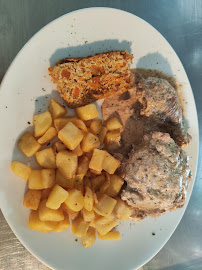 Plats et boissons du Restaurant Chez Eugène à Bertholène - n°3