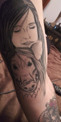 Tattoo Shop «Heyoka Tattoo», reviews and photos, 2837 S Fremont Ave, Springfield, MO 65804, USA