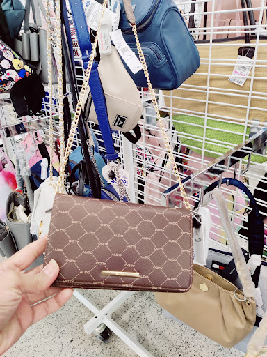 Clothing Store «Ross Dress for Less», reviews and photos, 356 Cox Creek Pkwy, Florence, AL 35630, USA