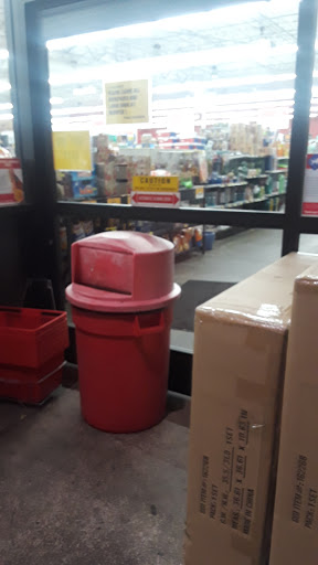 Grocery Store «Grocery Outlet Bargain Market», reviews and photos, 2925 NW Division St, Gresham, OR 97030, USA