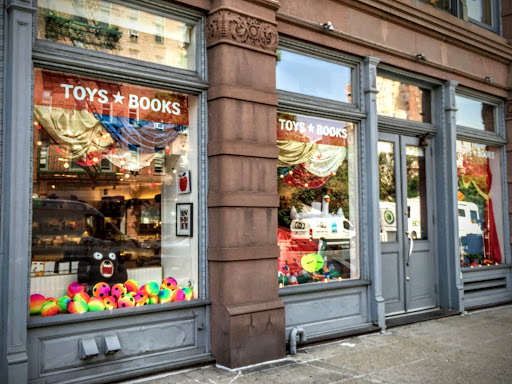 Teich Toys & Books, 573 Hudson St, New York, NY 10013, USA, 