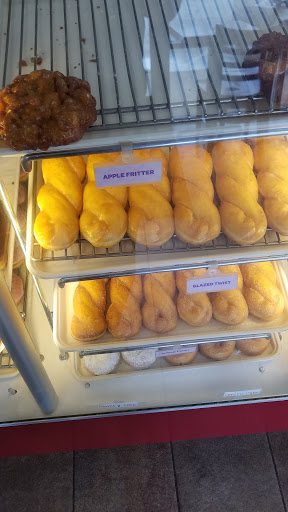 Donut Shop «Donut World», reviews and photos, 2509 Battleground Ave, Greensboro, NC 27408, USA